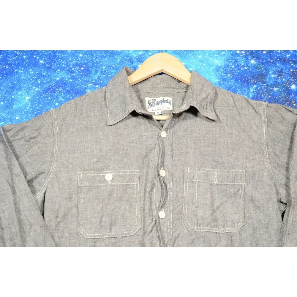 The Stronghold Shirt Mens Small Gray Chambray Workwear Button‎ Front Casual